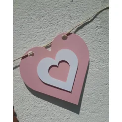 Elegante Girlandexzur Hochzeit Mr & Mrs in Beige, Rosa und Weiß