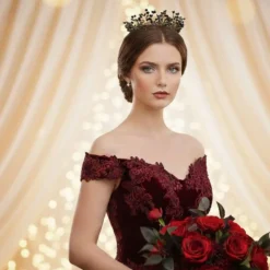 Elegante Goldkrone mit schwarzen Perlen – Black Majesty Tiara für Bräute & Göttinnen