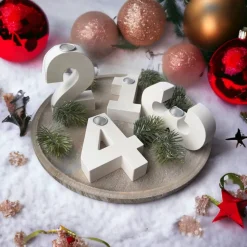 Elegante moderne Adventskranz Zahlen mit Kerzentüllen