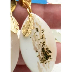 Elegante Ohrstecker in goldfarben, beige, Brautschmuck Ohrringe, handgemachtes Unikat, Weihnachtsgeschenk frau