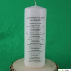 Elfenbeinfarbige Kerze zum Valentinstag mit Rosenranke, orangenen Rosen und auf Wunsch mit Gedicht