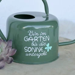 Emaillierte Gießkanne dunkelgrün mit Aufschrift – personalisierte Kakteenkanne für Zimmerpflanzen & Garten