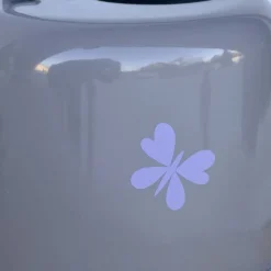 Emaillierte Gießkanne graubeige mit Aufschrift – personalisierte Kakteenkanne für Zimmerpflanzen, Balkon und Garten