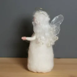 Engel aus Schafwolle - Goldreif im Haar
