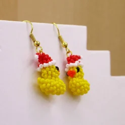 Ente mit Weihnachtsmannmütze Ohrringe aus Rocailles