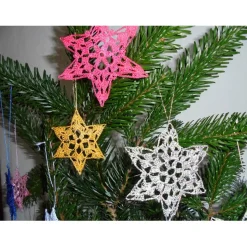 9er Set gehäkelte Weihnachtssterne silber-glänzend – handgemachte Baumdeko & Christbaumschmuck