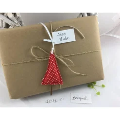 10er Set kleine Tannenbäume rot/weiß – Handgemachte Weihnachtsdeko & Geschenkanhänger