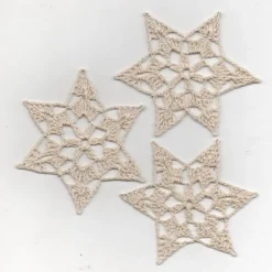 5er Set naturfarbene Häkelsterne – handgefertigte Weihnachtsdeko & Baumbehang