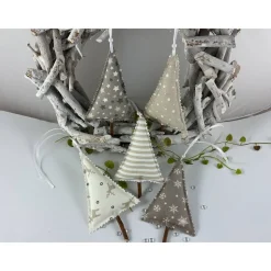 5er Set Tannenbäume natur/taupe – Handgemachte Weihnachtsdeko & Geschenkanhänger