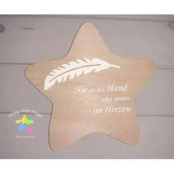 Erinnerung an ein Sternenkind, Geschenk für Sterneneltern, individuelle gestaltetes Trauergeschenk, Naturholz Stern