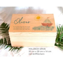 Erinnerungsbox aus Holz Taufe Motiv Segelboot