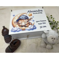 Erinnerungsbox für Baby, Erinnerungskiste, personalisierte Erinnerungskiste, Baby Geschenk Giraffe auf Mond