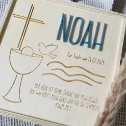 Erinnerungsbox zur Taufe aus Holz – 20x20 cm – mit Name, Datum, Motiv und Taufspruch