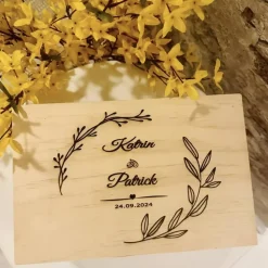 Erinnerungskiste Hochzeit Personalisiert - Hochzeitsgeschenk - Erinnerungskiste -Holzkiste -Holzbox-Blumenkranz