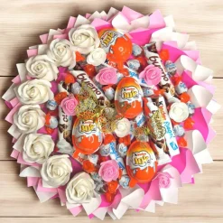 Essbarer Herz-Strauß mit Kinder Joy, Bueno & Schoko-Bons – süßes Geschenk