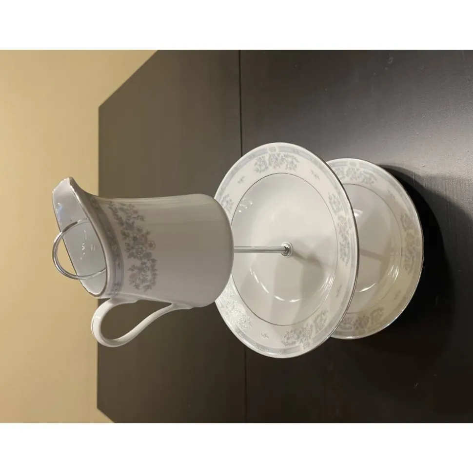 Etagere aus Porzellan, Sammlergeschirr, einzigartig, mal anderes Upcycling