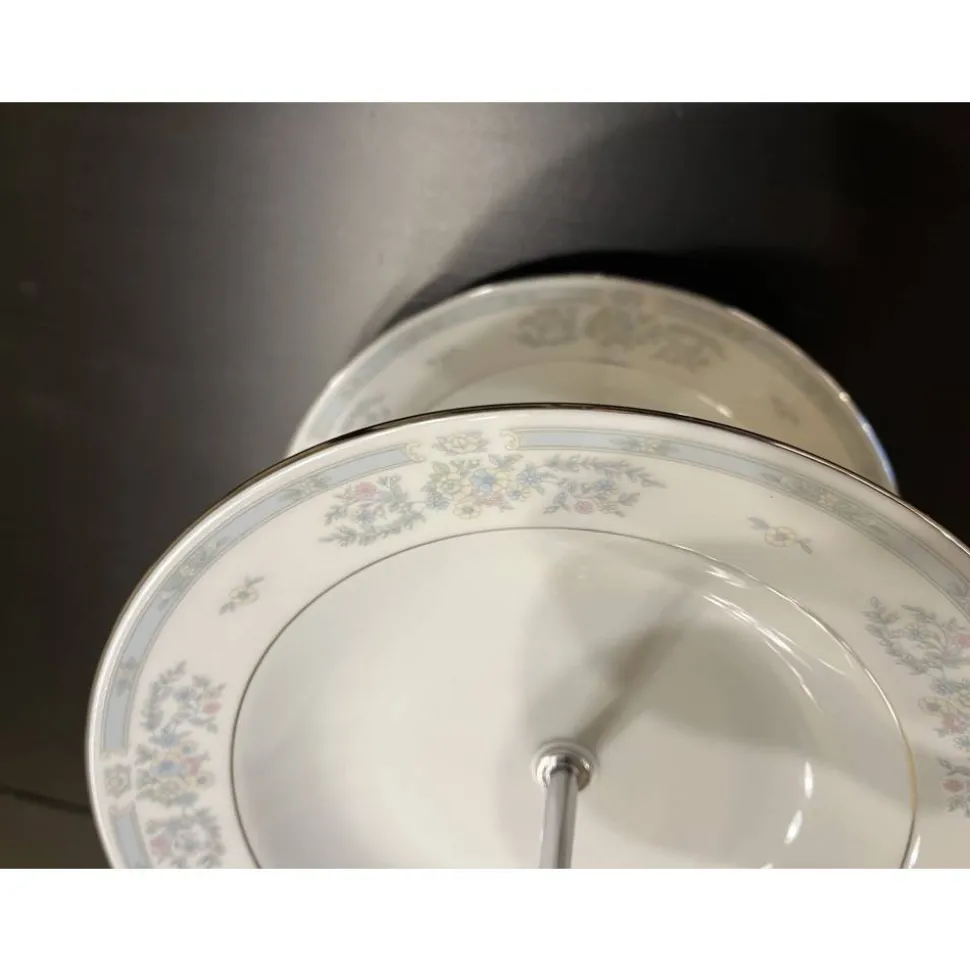 Etagere aus Porzellan, Sammlergeschirr, einzigartig, mal anderes Upcycling