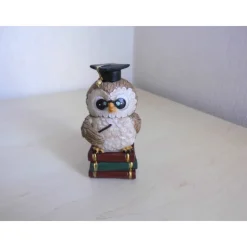 Eule Leseeule Doktorant Abitur Figur aus Polyresin – Perfekte Deko & Bastelidee