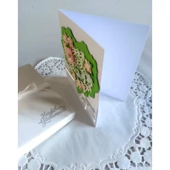 Exklusive Valentinskarte in Herzform mit Blüten in edler Kartenbox – Handgemacht & Verziert