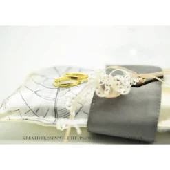 Exklusives Ringkissen Hochzeit Unikat – Handgemachtes Ringträgerkissen 12x21 cm aus Vintage-Polyester