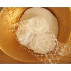 Fascinator Rosen und Schleier