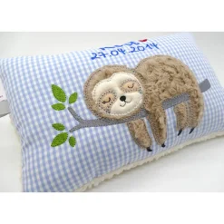 Faultierkissen Sloth Namenskissen Taufkissen Kuschelkissen Kindergartenkissen Geburtsgeschenk Kinderkissen Taufgeschenk