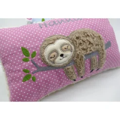 Faultierkissen Sloth Namenskissen Taufkissen Kuschelkissen Kindergartenkissen Geburtsgeschenk Kinderkissen Taufgeschenk