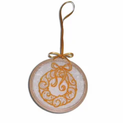 Fensterschmuck für Weihnachten Adventskranz bestickte Fensterbilder im Stickrahmen mittelgroß Weihnachtsdeko X-Mas weihnachtliche Dekoration