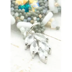 Festliche beadwork Ohrstecker handgemacht – Glasperlenschmuck Unikat als Weihnachtsgeschenk & Hochzeit