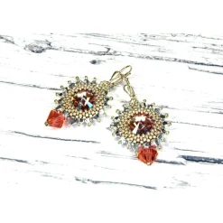 festliche silberfarbene ohrringe, brautschmuck hochzeit, weihnachten geschenk, beadwork, trend schmuck, glasperlen