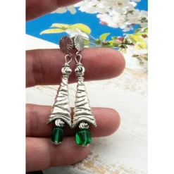 Festlicher Ohrschmuck, Ohrstecker grün, Ohrringe, Tannenbaum, Geschenkidee, Weihnachten, handgemacht Unikat