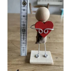 Figur mit Herz, Geschenk für liebe Freunde, kleines Mitbringsel, Holzfiguren