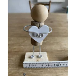 Figur mit Herz, Geschenk für liebe Freunde, kleines Mitbringsel, Holzfiguren