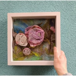 Filzkunst "Filzrosen" gefilzt im 3-D- Bilderrahmen