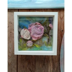 Filzkunst "Filzrosen" gefilzt im 3-D- Bilderrahmen