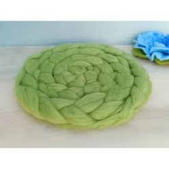 FILZUNTERLAGE in Maigrün aus 100%Wolle