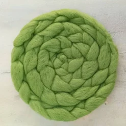 FILZUNTERLAGE in Maigrün aus 100%Wolle
