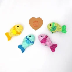 Fisch gehäkelt, Amigurumi, 100 % Baumwolle, als Dekoration zur Taufe, Konfirmation, Geburtstag oder Babyparty, Wunschfar