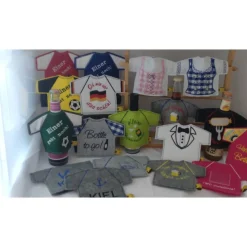 Flaschen Shirt Schön dass es dich gibt – Personalisiertes Geschenk für Piccolos, Miniweinflaschen & kleine Bierflaschen