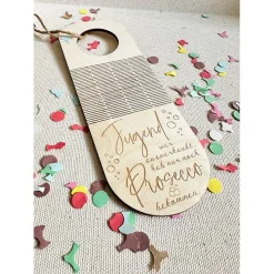 Flaschenanhänger aus Holz "Jugend war ausverkauft" I Flaschendekoration, flexibler Anhänger Miniflasche