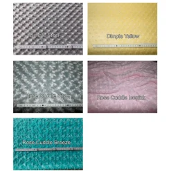 Flauschiges besticktes Kissen zur Erstkommunion mit Namen und niedlicher Vintage Mädchen-Applikation Schmusekissen