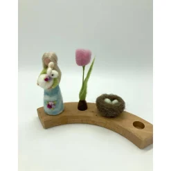 Frühlingsarrangement für den Jahresring, Filzfiguren Grimmsring, Jahreszeitenfeen, Frühlingsfee, Osterkind