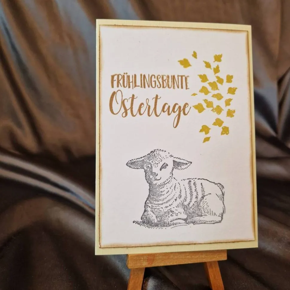Frühlingsbunte Ostertage - Osterkarte - Osterlamm - Blätter