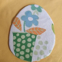 Frühlingsbunte Stofftasche in Ei-Form – Deko & Geschenkverpackung