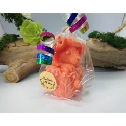 Frohe Ostern Kerze, Hase im Kohl, verschiedene Farben