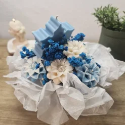 Frostzauber Kerzenblumenstrauß Rapswachs | Schneeflocke & Eisblumen Arrangement | Blau-Weiße Winterdeko Geschenkbox | Ve