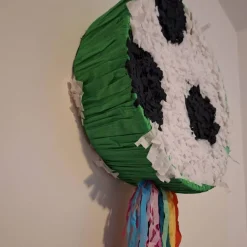 Fußball -Piñata