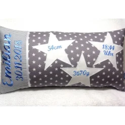 Geburtskissen bestickt mit Gewicht und Größe für Jungen und Mädchen Namenskissen mit Uhrzeit Kissen zur Geburt oder Taufe versch. Stickfarben möglich