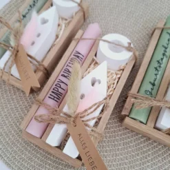 Geburtstag Geburtstagsgeschenk Haus / Lichthaus Kerzenhalter rund Stabkerze Kerzenbox Holzbox Mitbringsel