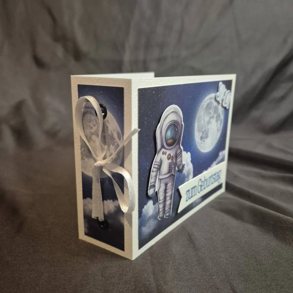 Geburtstagsbüchlein / Astronautenmotiv / Weltall / Geburtstagsgeschenk / Kosmische Abenteuer / Geburtstag